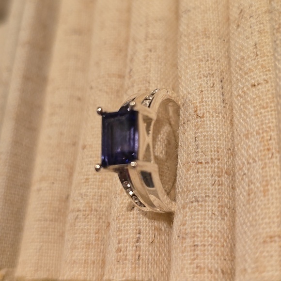 FASHION JEWELRY PURPLE AND SILVERTONE RING SIZE 7 - Picture 11 of 12